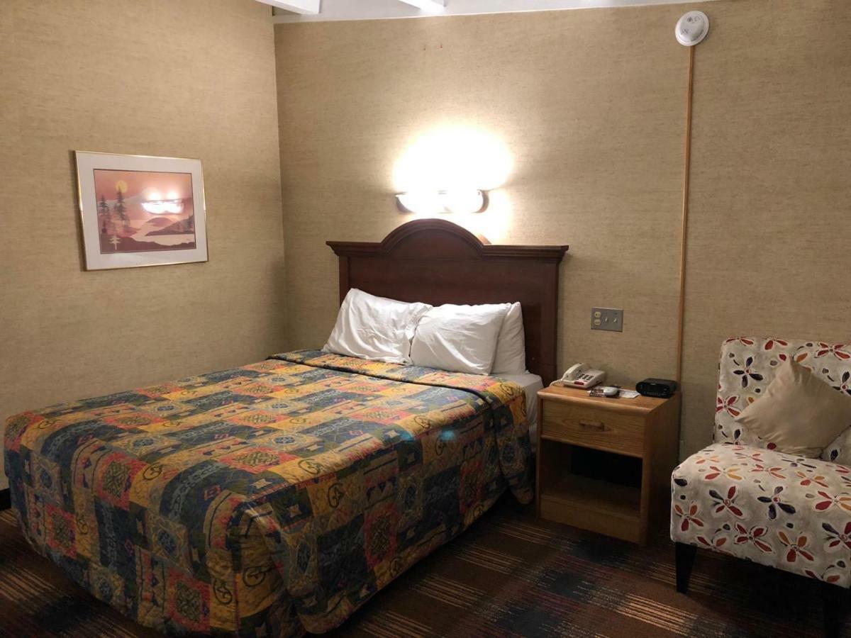 ريد كاربيت إن مطار سيراكيوز North Syracuse المظهر الخارجي الصورة